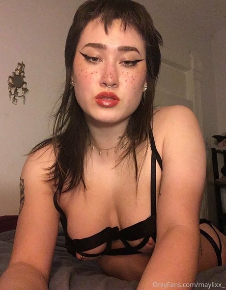 maylixx star sex photos