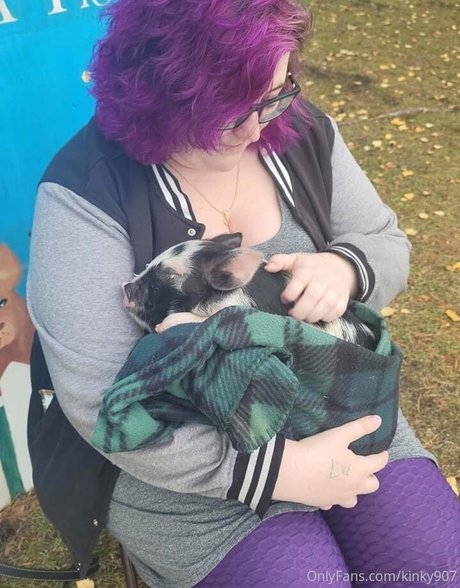 kinky907 model hd photos