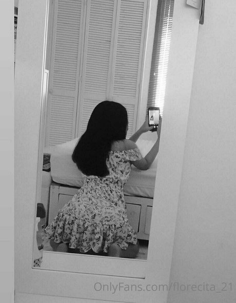 florecita 21 model nude galleries