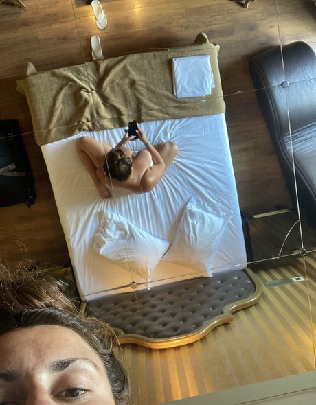 xeniahelleincgoddess model porn photos