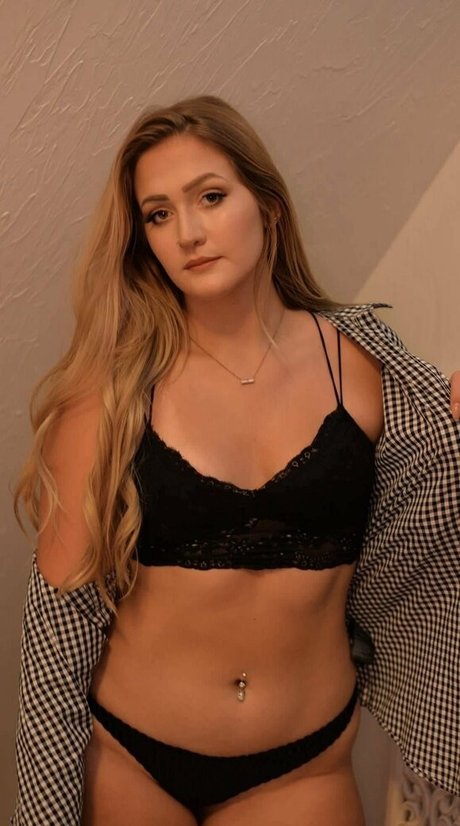 shaved onlyfans hot naked photos