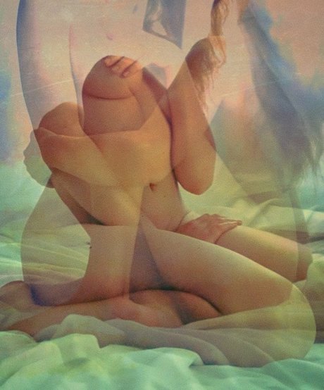 Rinna Ly high quality actress picture