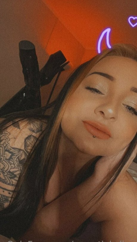 secretlykyliee pornstar perfect pictures