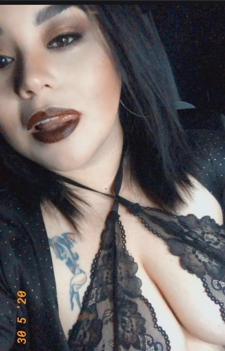 Xoxodolly pornographic model pics