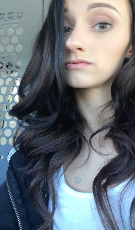 paisleypepper sexy model images