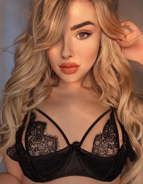 underc0verl0vers nude model galleries