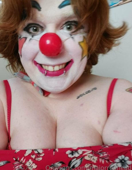 majorredhead hot model pic