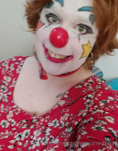 majorredhead model exclusive picture