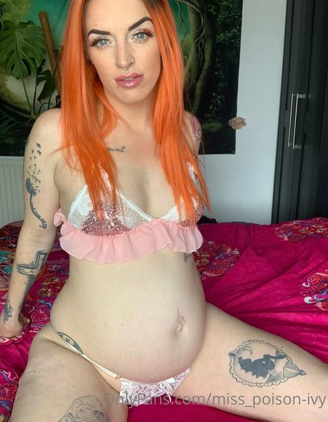 miss poison ivy pornstar erotic pics