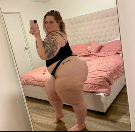 Gaby Araujo pretty model image