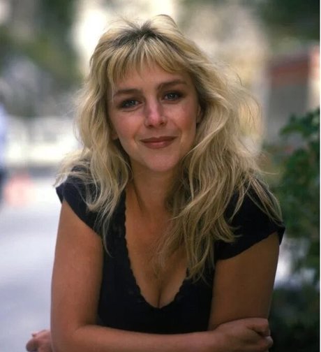 Leslie Ash erotic model picture