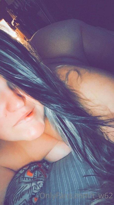 live onlyfans beautiful naked pic