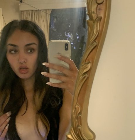 Arivalilith pretty pornstar pics