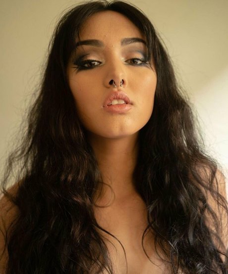 Arivalilith xxx star pics