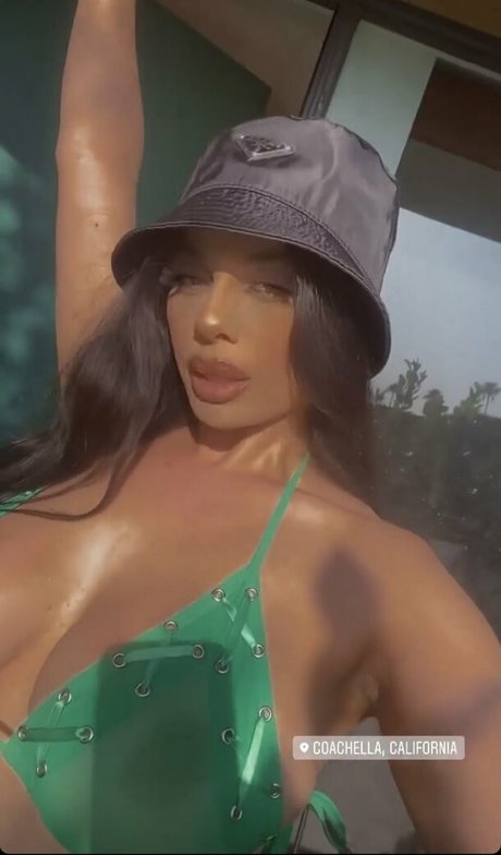 Jordan Taverner pornstar pics