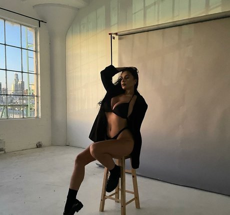 Jordan Taverner model nudes pictures