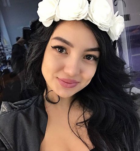 tight onlyfans pretty picture