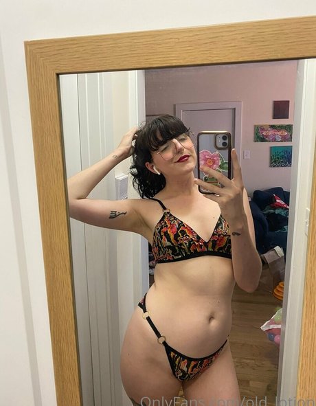 old lotion star nude images