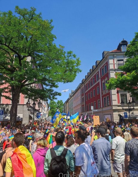 kingofpecs pretty star image