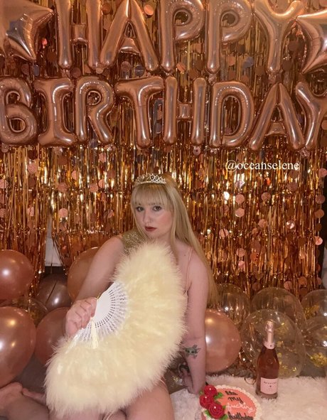 black hair onlyfans pornographic photos