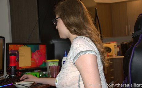 therealallicat model pretty gallery