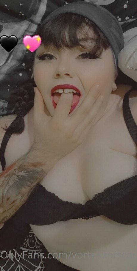 vortexxofscarlett pornstar beautiful img