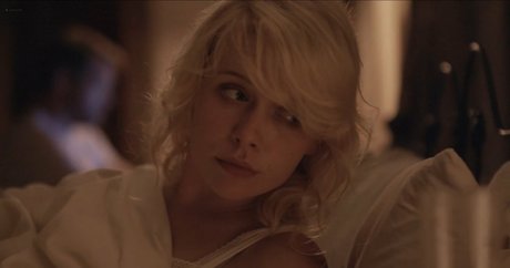 Amelia Eve perfect actress photos