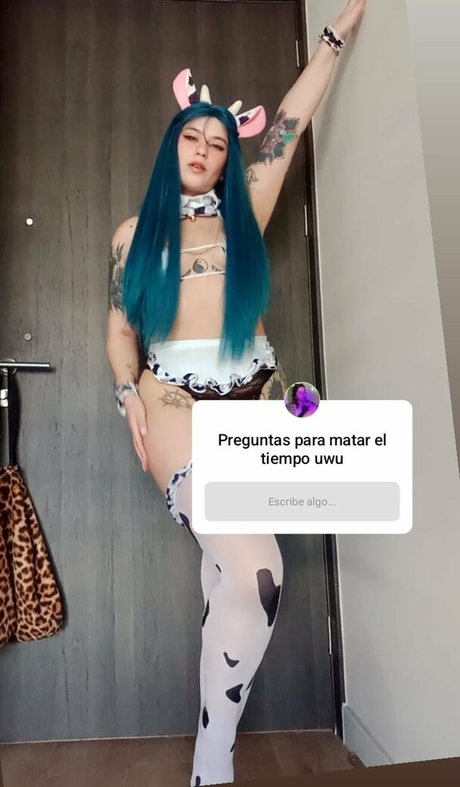 elfadesangre model hot pics