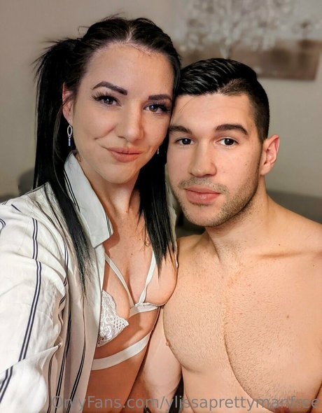 trans girl onlyfans erotic pics