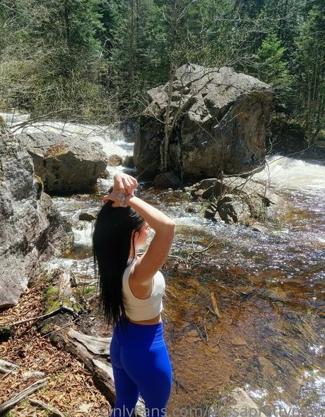 ylissaprettymanfree Profile Pic