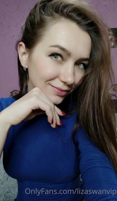 lizaswanvip nude pornstar img