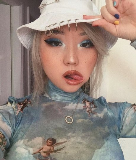 squizxy model adult pics