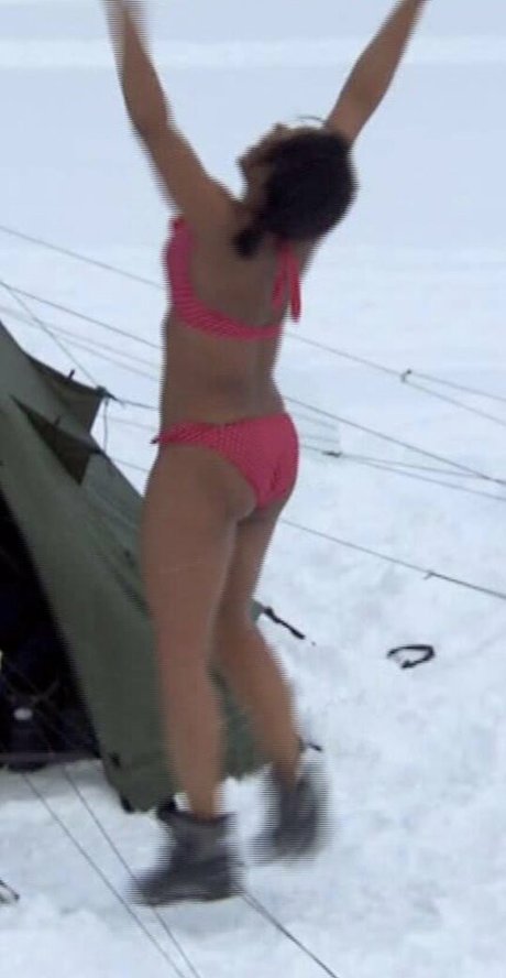 Angellica Bell model naked img