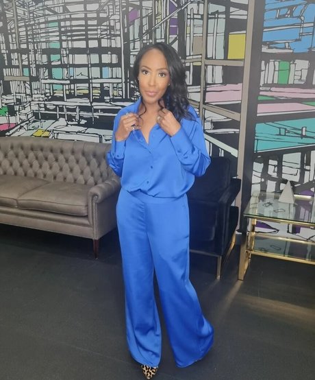 Angellica Bell naked model gallery