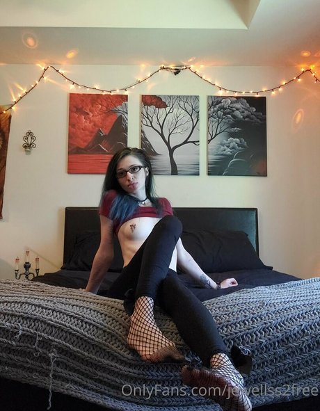 jewellss2free pretty pornstar image