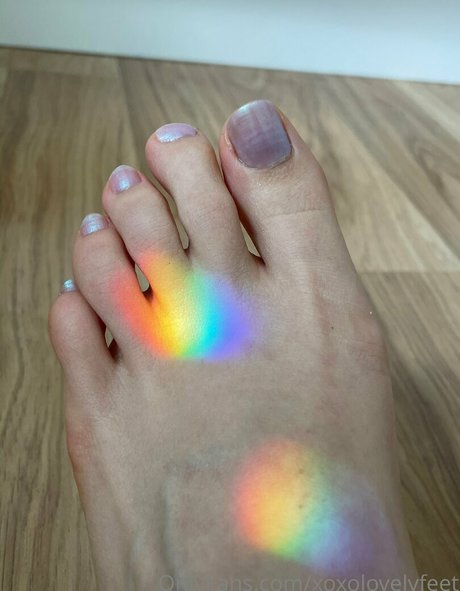 xoxolovelyfeet xxx star photo
