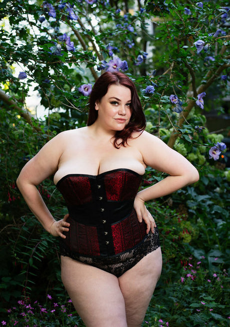 RubyRoxx star sexy pics