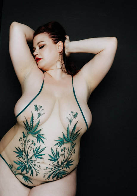 RubyRoxx star top photo