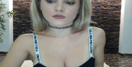 Sensationowl_ hot star pic