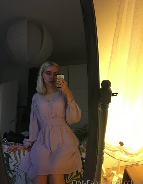 hotless model pornographic galleries