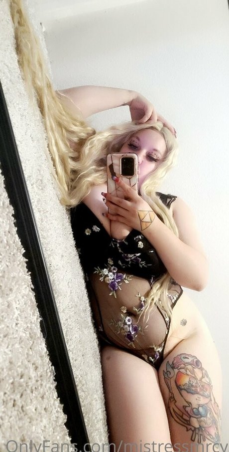 mistressmrcy nice model photos