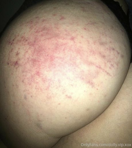 itsdollyxxx pornographic model photo