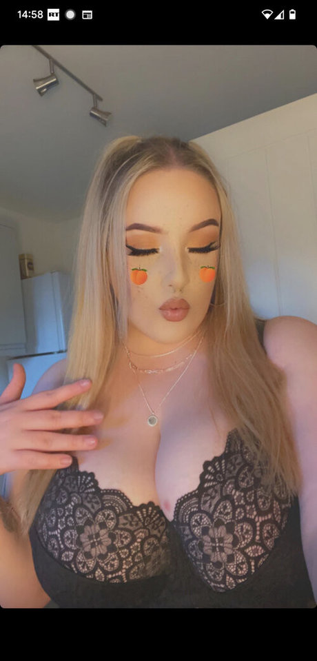 emss x sexy star photo