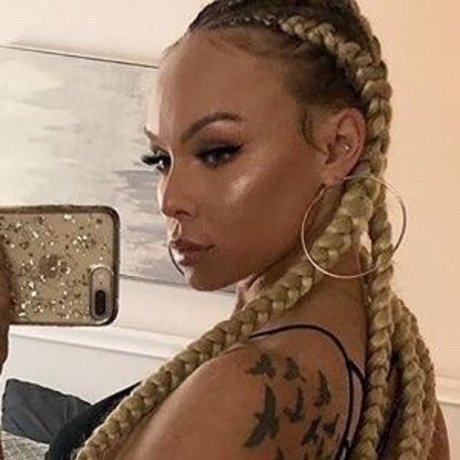 Krissy Mechelle erotic model images