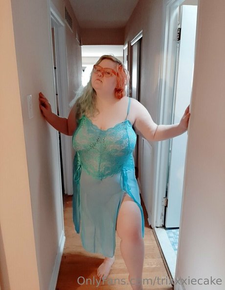 trixxxiecake exclusive model img