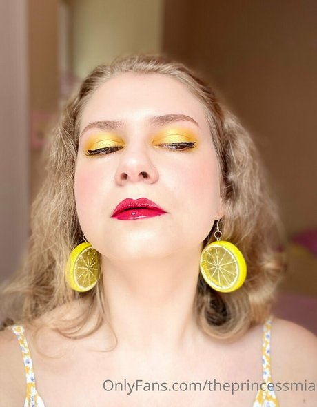 theprincessmia model porn image