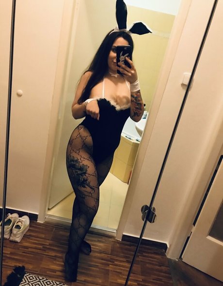 mature latina onlyfans art naked photo