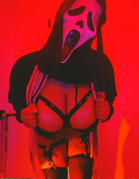 Xmugenyoruichix erotic actress picture