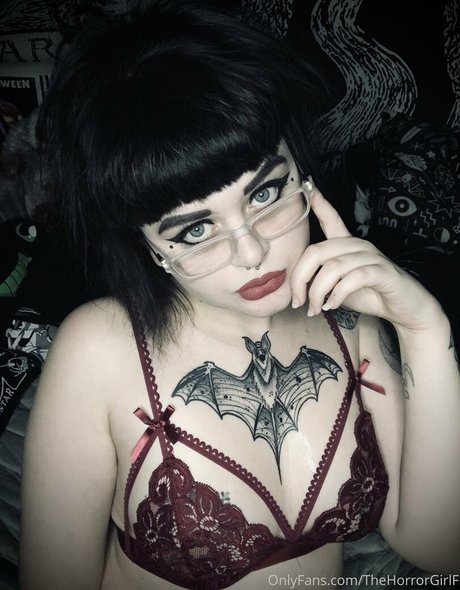 diilestrange model hot pics