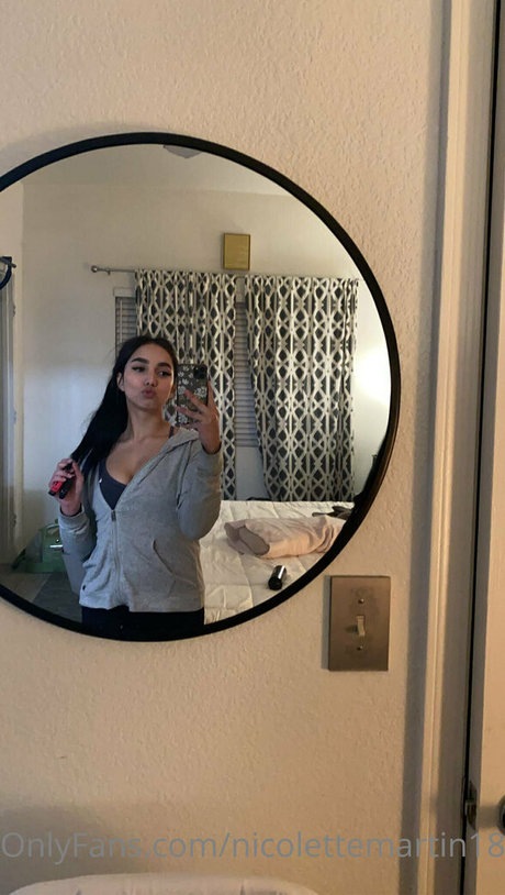 nicolettemartin18 model sex archive